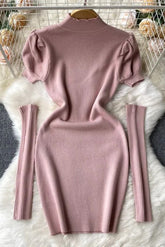 Robe moulante tricotée à manches bouffantes